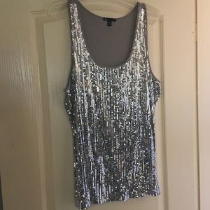 Curvy Sparkling Gap Top